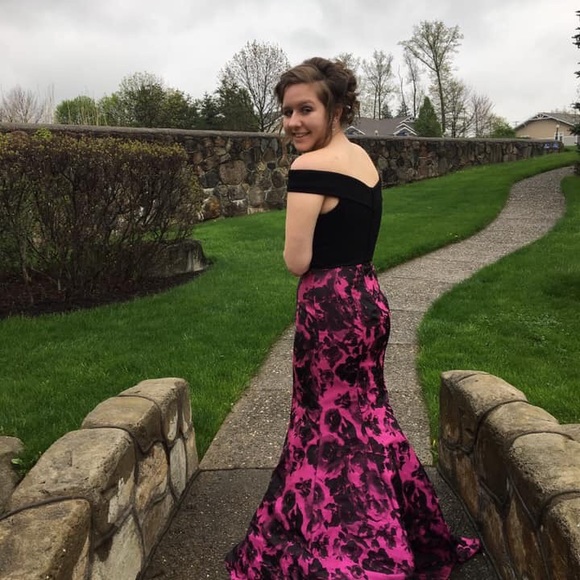 Mermaid Prom Dress - Picture 3 of 4